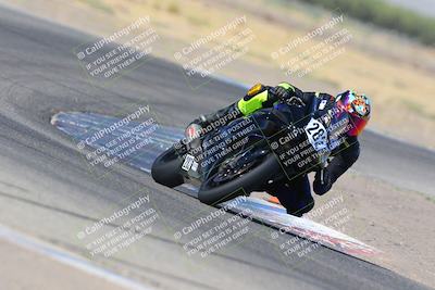 media/Aug-19-2022-TrackDaz (Fri) [[a0110a8595]]/Club Race/10am (Outside Grapevine)/